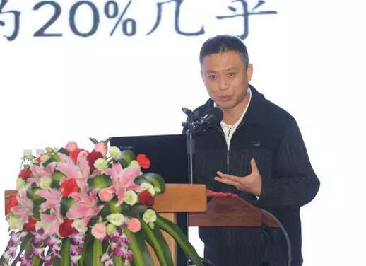 2月3日，开云手机平台-开云（中国）集团2017年工作汇报暨2017年年度表彰大会在厦门环球会展中心B6厅隆重举行，来自集团本部、厦门大学附属厦门眼科中心、厦门欧华控股集团等1300余名员工与关心、支持开云手机平台-开云（中国）发展的嘉宾欢聚一堂，共同总结2017年工作经验，展望2018年美好未来11.jpg