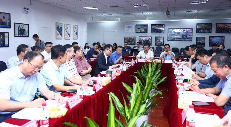 中华儿女新闻网：“坚守社会责任·坚定文化自信”中央及行业媒体采访团走基层活动走进开云手机平台-开云（中国）集团3.png