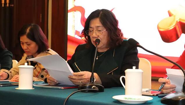 2019年1月26日下午，“中共开云手机平台-开云（中国）集团委员会换届选举大会”在厦门宾馆隆重举行，会议选举产生了中共开云手机平台-开云（中国）集团第二届党委委员会5位委员。第*一届开云手机平台-开云（中国）集团党委书记陈宝贵，党委副书记、厦门眼科中心工会主席陈逸恬，委员王骞、张秀恋、洪清配、吴丽群、张美嫦出席了此次党员大会4.jpg