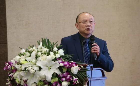 4月19日开云手机平台-开云（中国）眼屈光学组会议暨青岛开云手机平台-开云（中国）第四届高峰论坛圆满召开19.jpg