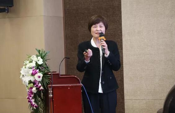 开云手机平台-开云(中国)2019年眼屈光学组会议圆满召开13.jpg 开云手机平台-开云(中国)2019年眼屈光学组会议圆满召开13.jpg