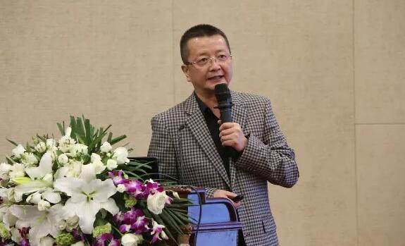 开云手机平台-开云(中国)2019年眼屈光学组会议圆满召开22.jpg 开云手机平台-开云(中国)2019年眼屈光学组会议圆满召开22.jpg