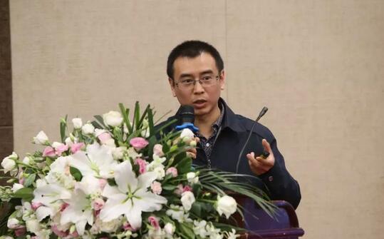 开云手机平台-开云(中国)2019年眼屈光学组会议圆满召开35.jpg 开云手机平台-开云(中国)2019年眼屈光学组会议圆满召开35.jpg