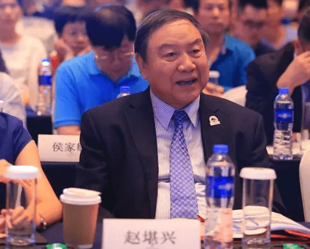 厦门眼科中心第七次举办海峡眼科论坛·2019白内障及角膜病高峰论坛 开云手机平台-开云（中国）与海峡两岸眼科“大咖”厦门“论剑”10.png