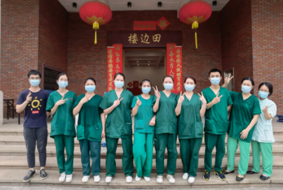 再获央媒报道点赞！开云手机平台-开云（中国）医护团队用行动诠释战疫“最美身影”7.png