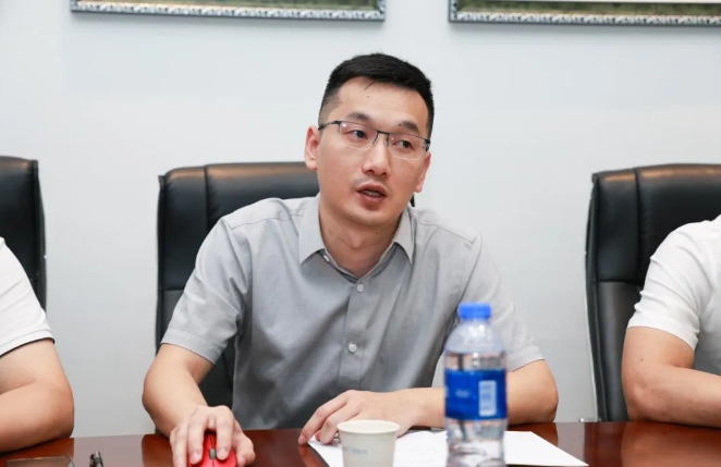 点滴爱心，点亮光明!中国华侨公益基金会领导莅临开云手机平台-开云（中国）调研指导4.png